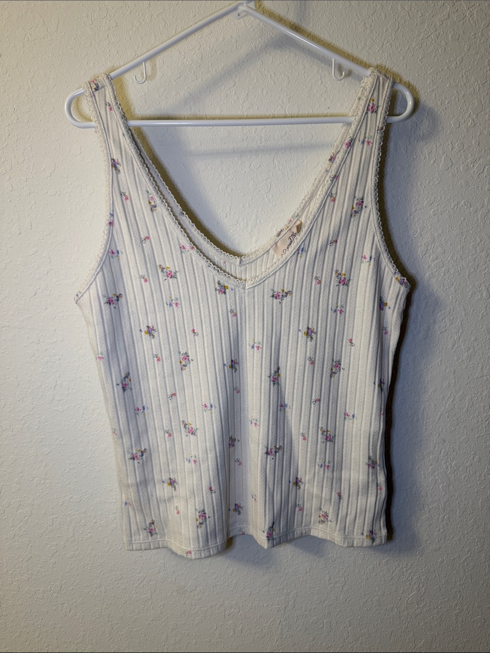 Universal Thread Cream Ribbed V-Neck Tank with Pink Floral Print